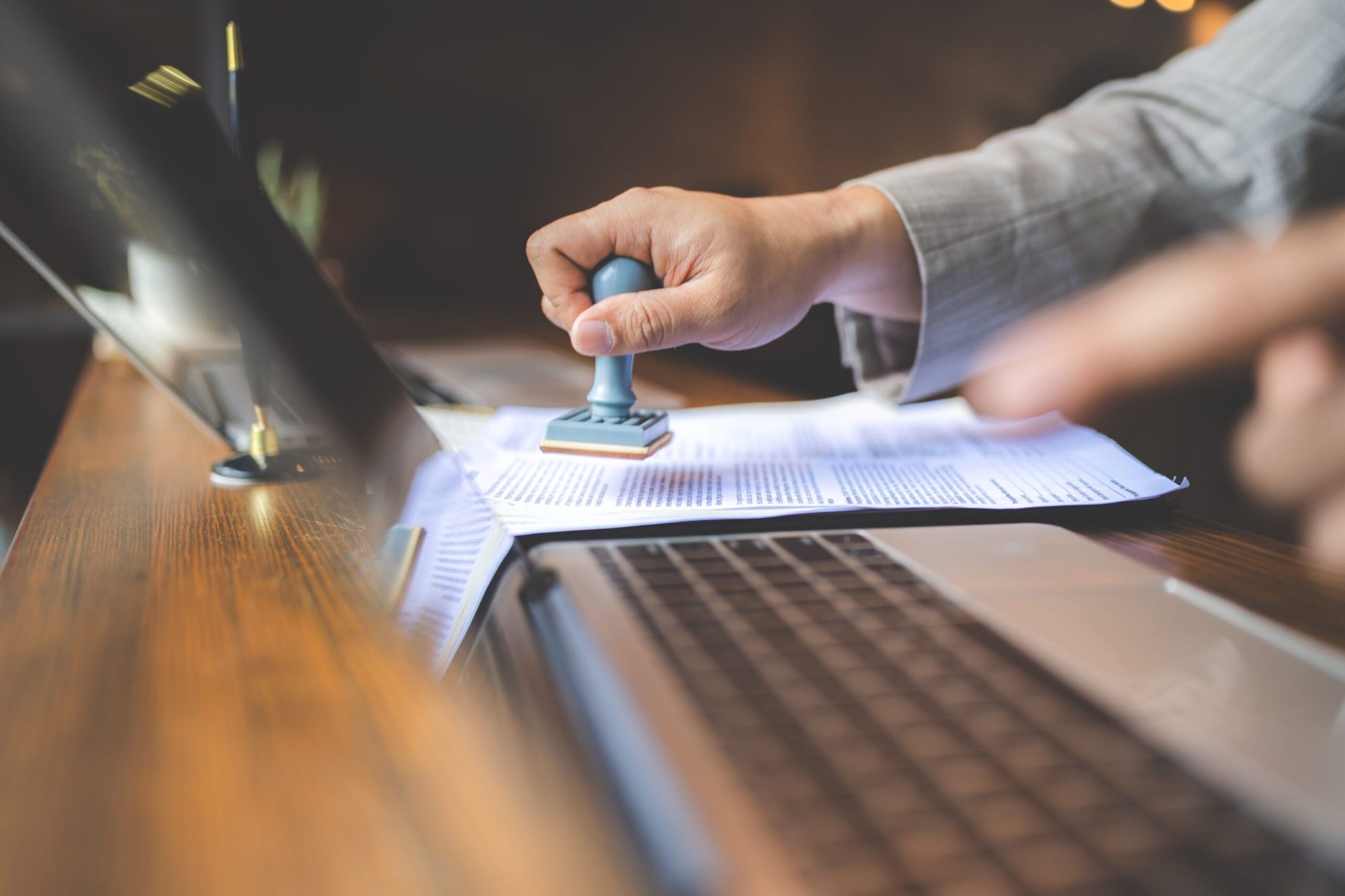Notary Embossers Legalities, Usage & State Rules (2026)